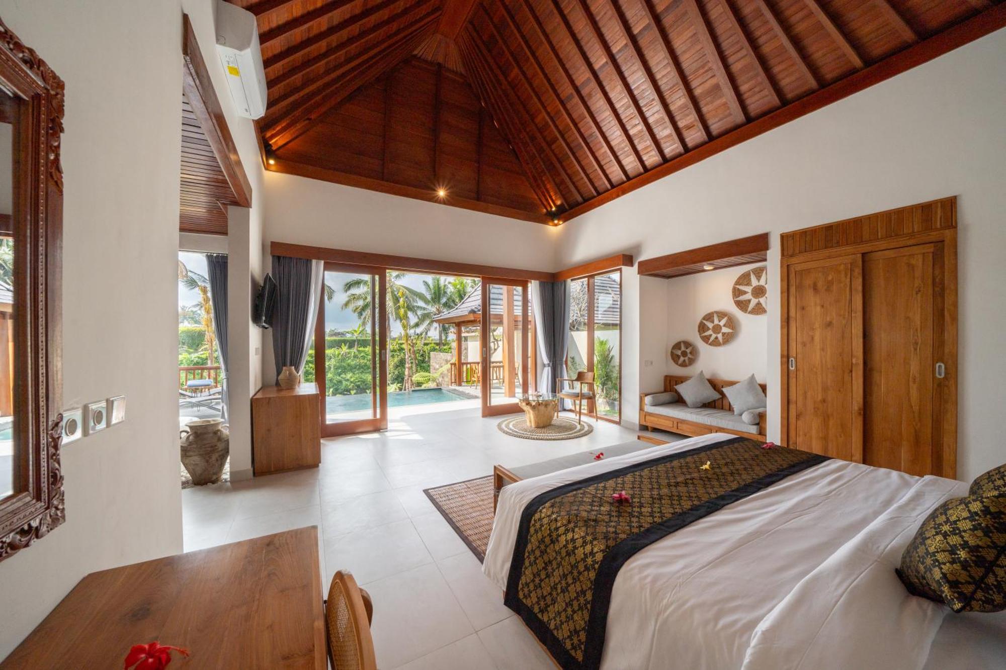 Dewi Kunti Villa テガララン エクステリア 写真