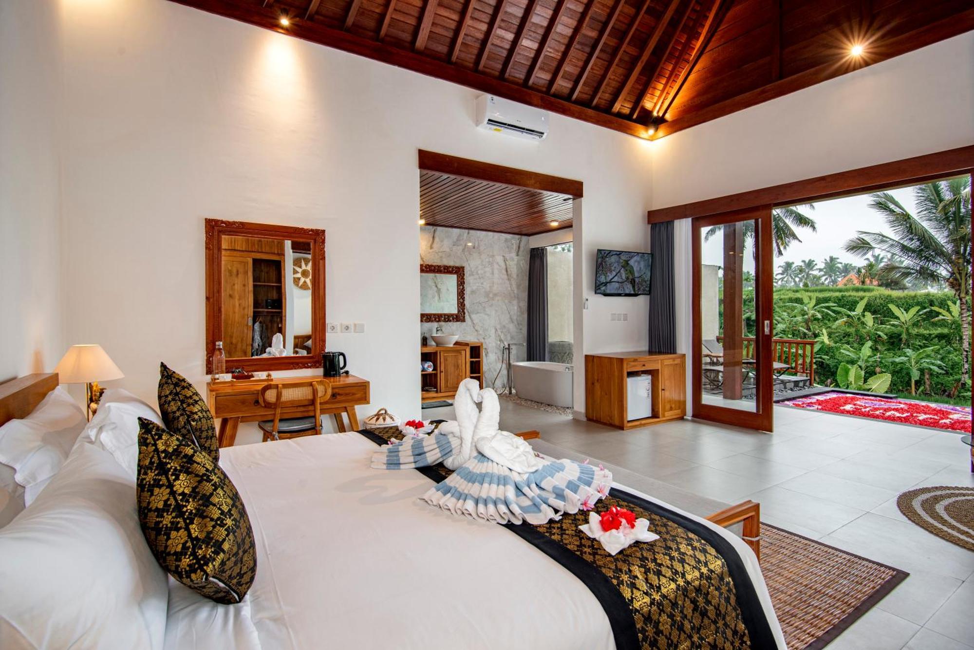 Dewi Kunti Villa テガララン エクステリア 写真