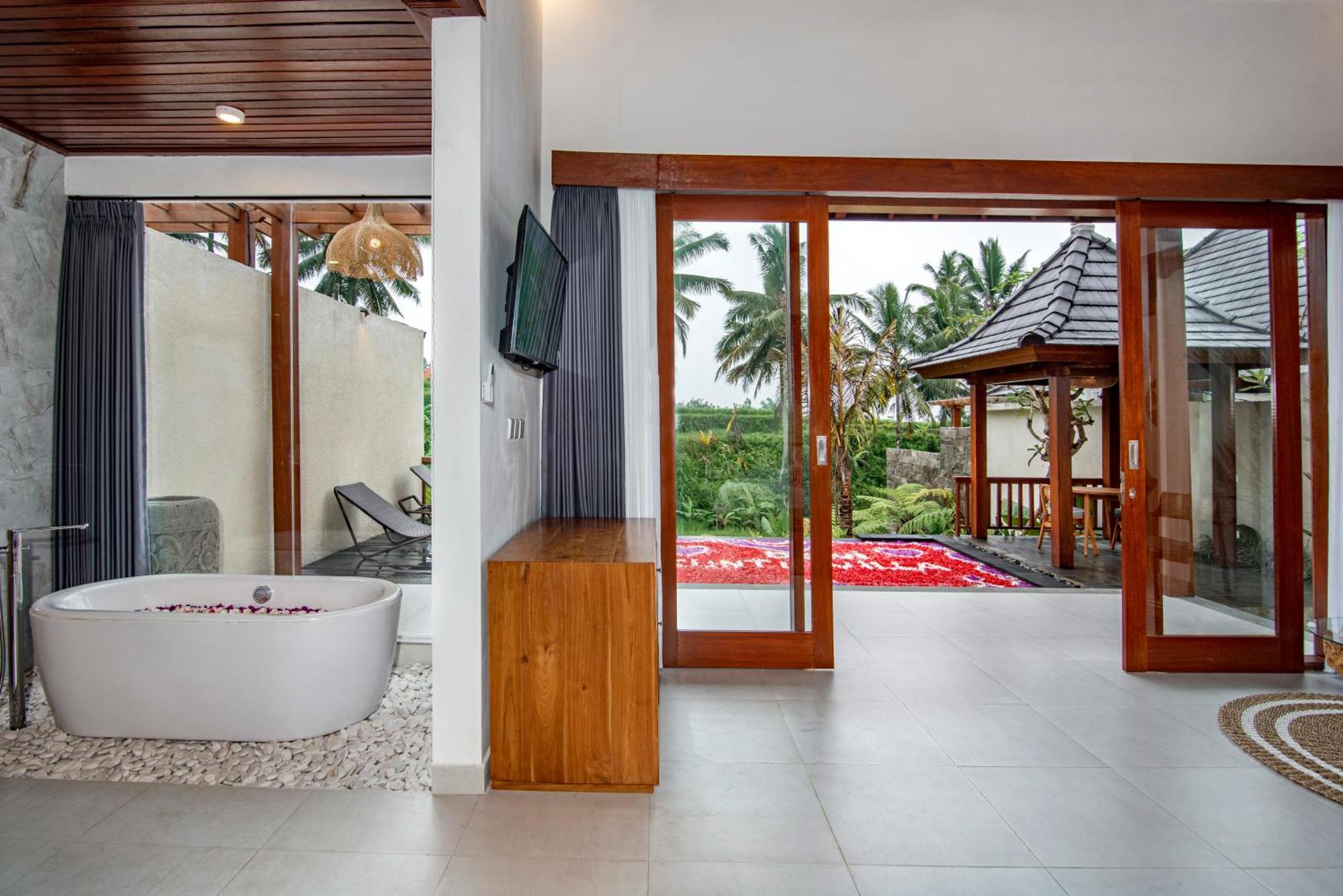 Dewi Kunti Villa テガララン エクステリア 写真